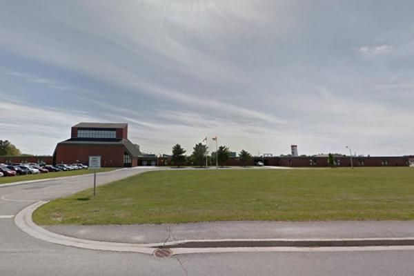 Trường Trung Học James M. Hill Memorial High School – Miramichi, New Brunswick, Canada